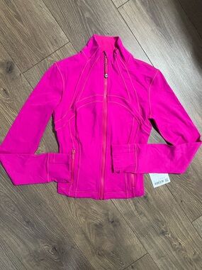 Lululemon NWT Cropped Define Jacket Nulu Pink Flare Hot Bright Pink Size 4⁠